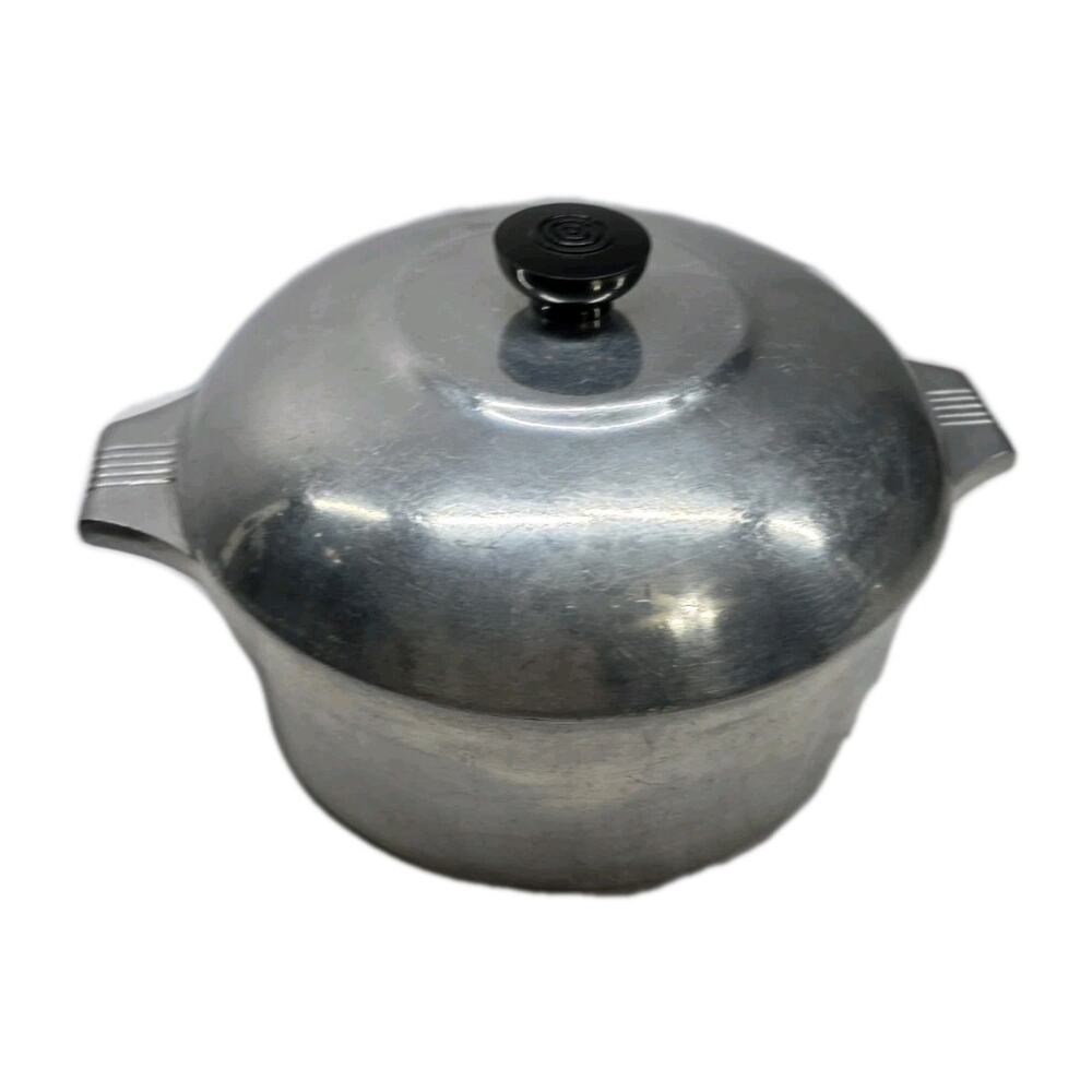 Wagner Ware Magnalite 4248-P Aluminum Dutch Oven